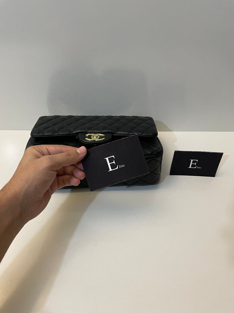 CHANEL CLASSIC FLAP BAG