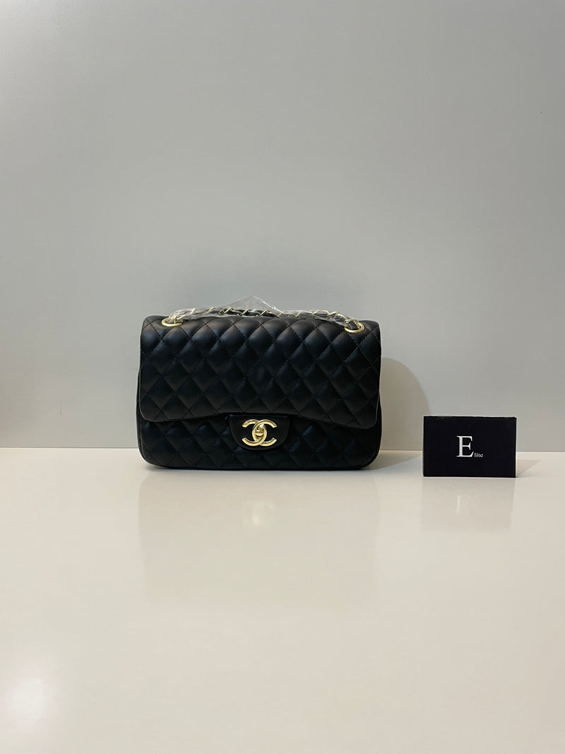 CHANEL CLASSIC FLAP BAG